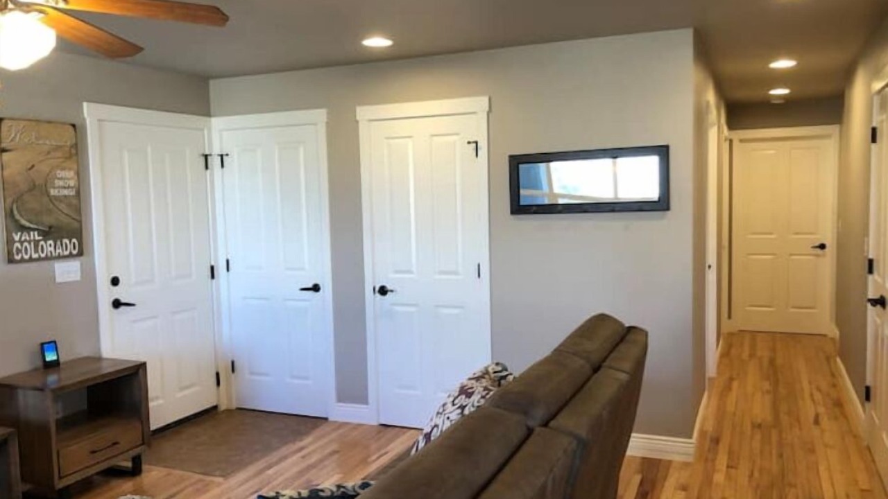 Photo of Livingroom in Eagle