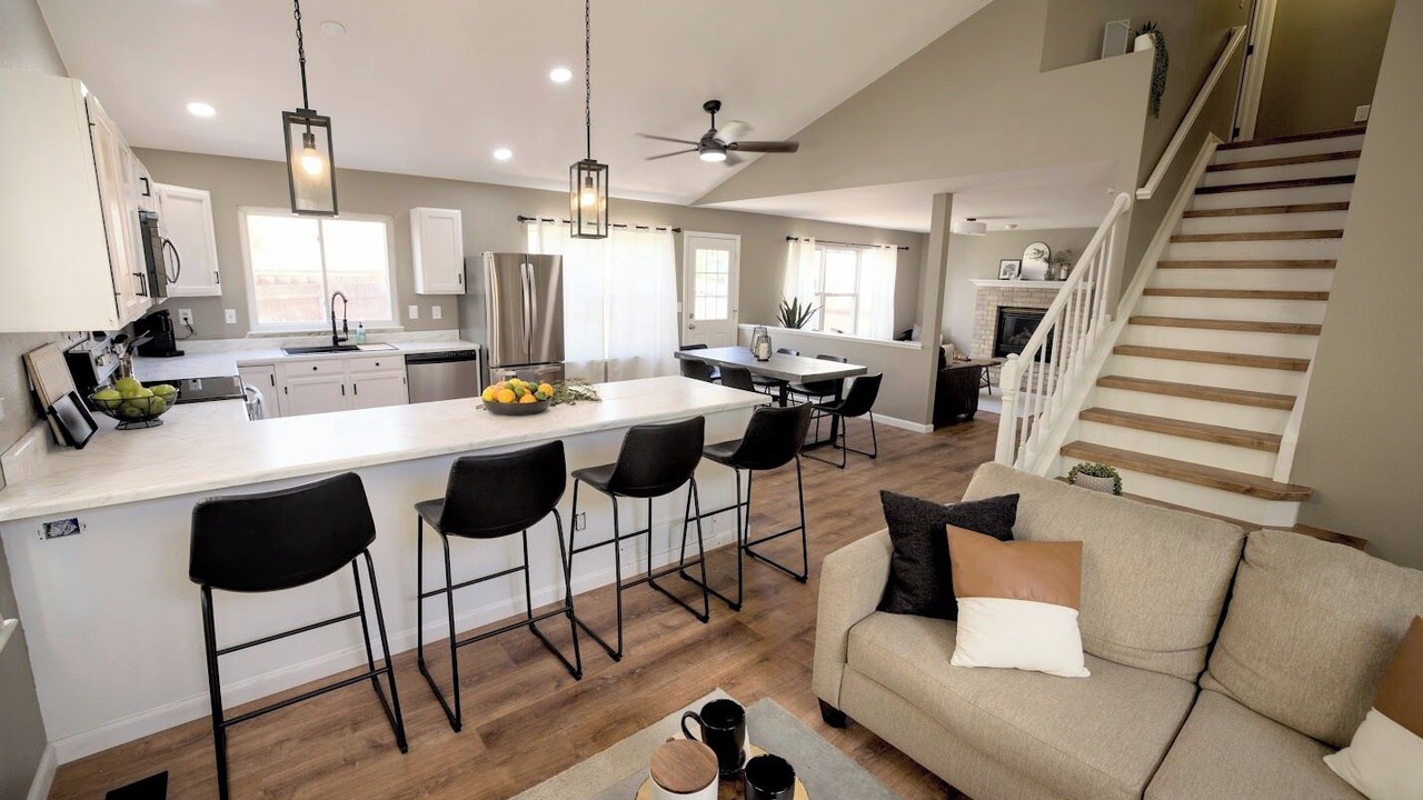 Photo of Livingroom in Northeast Colorado Springs