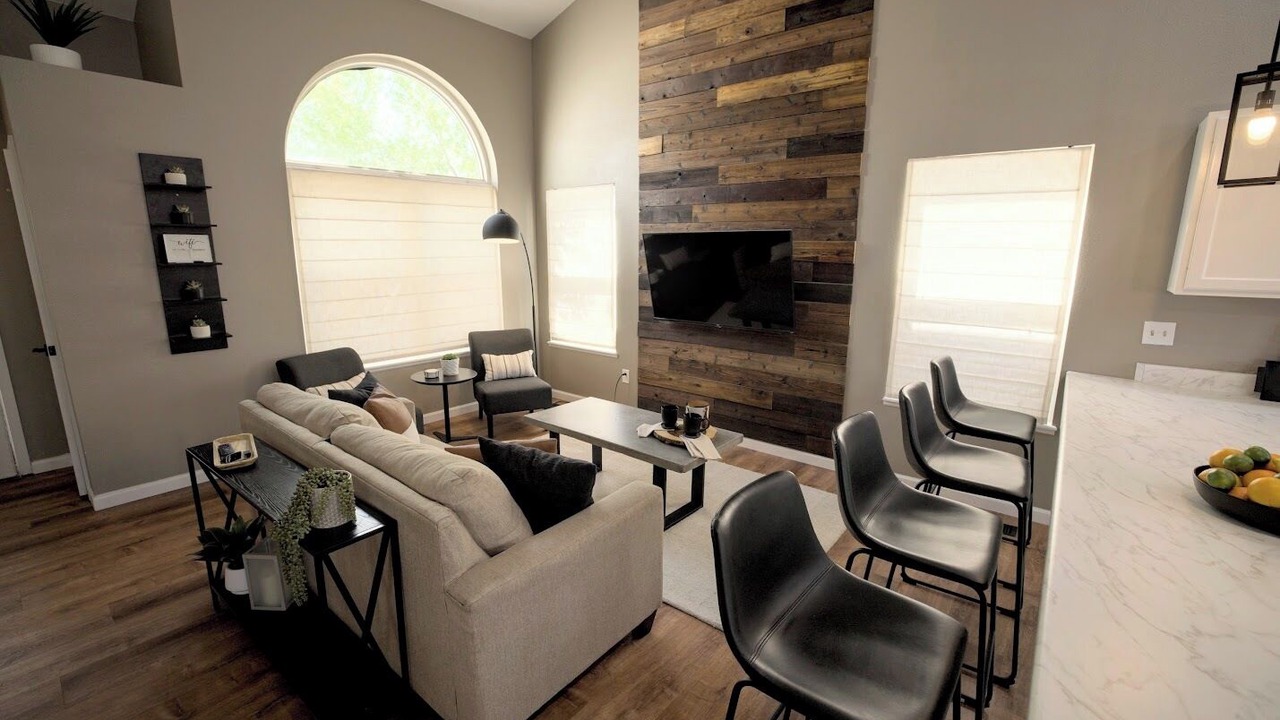 Photo of Livingroom in Northeast Colorado Springs