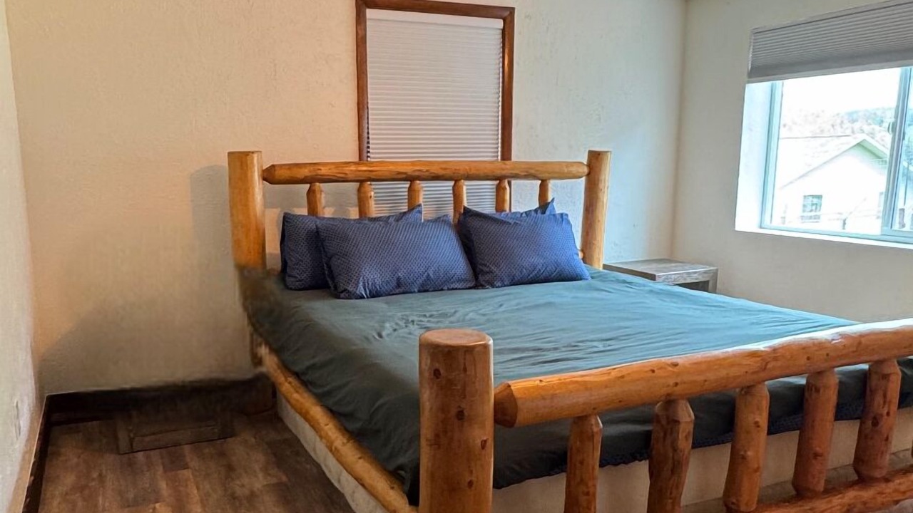 Photo of Bedroom in Kittredge