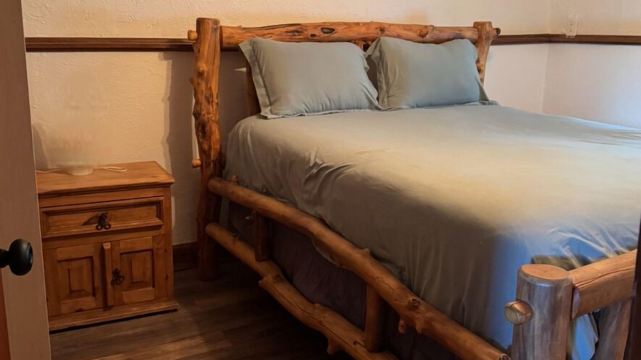 Photo of Bedroom in Kittredge