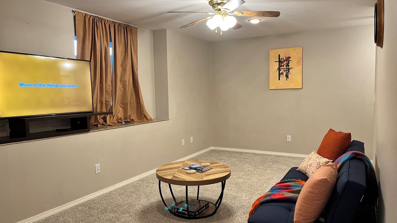 Photo of Livingroom in Monument