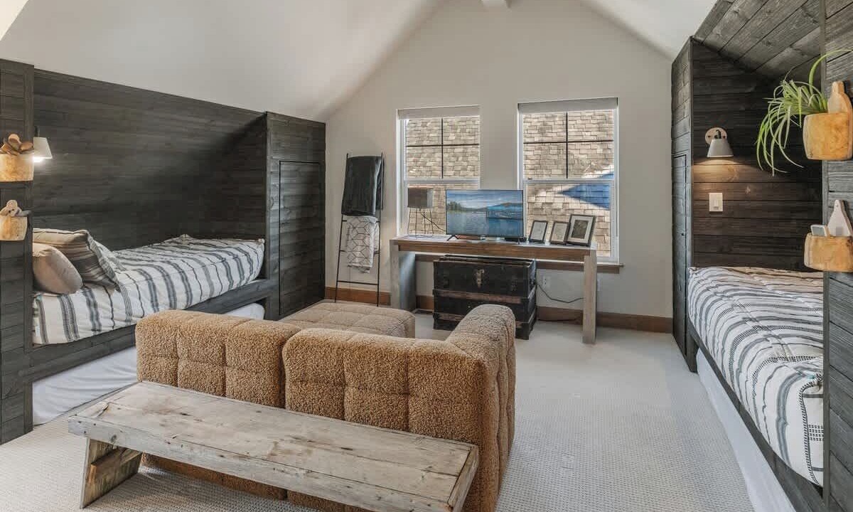 Photo of Bedroom in Dover Bay