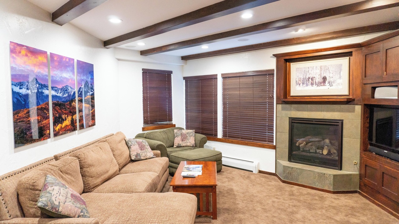 Photo of Livingroom in Warrior's Mark