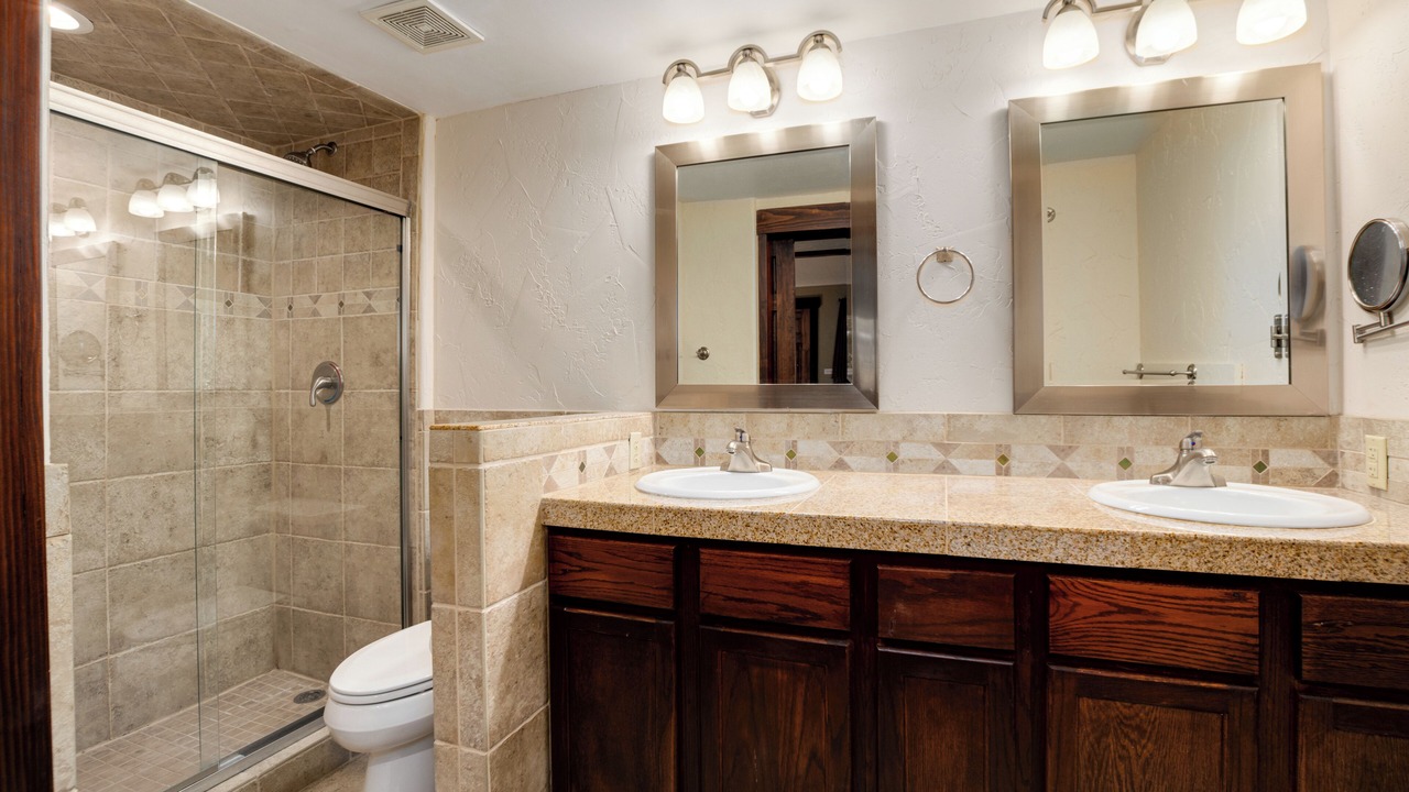 Photo of Bathroom in Warrior's Mark