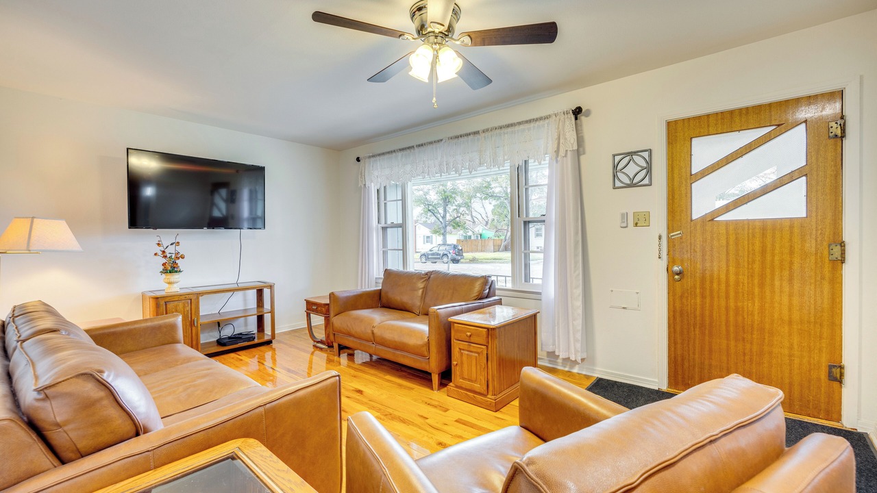 Photo of Bedroom in Pleasant Valley