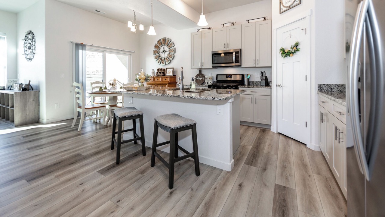 Photo of Kitchen in Mountain Shadows