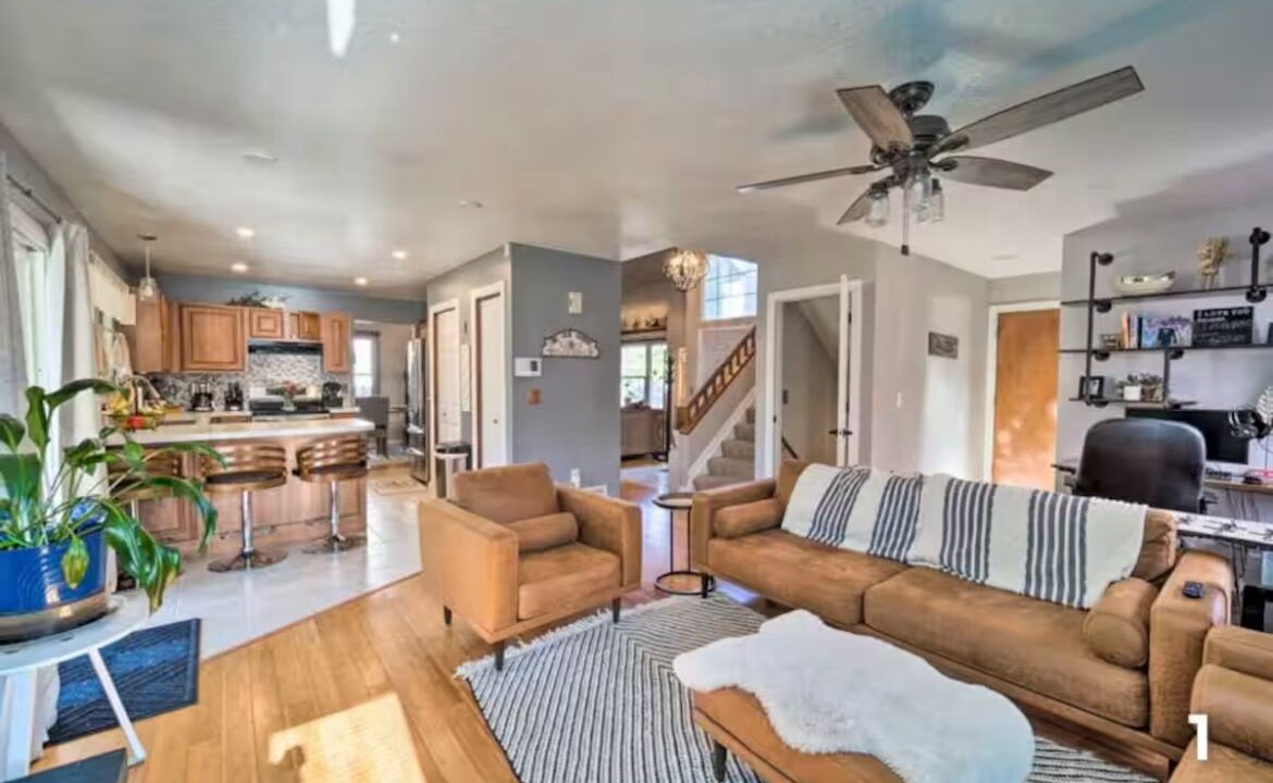 Photo of Livingroom in South Westminster
