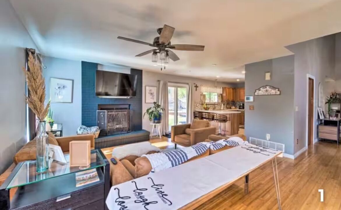Photo of Livingroom in South Westminster