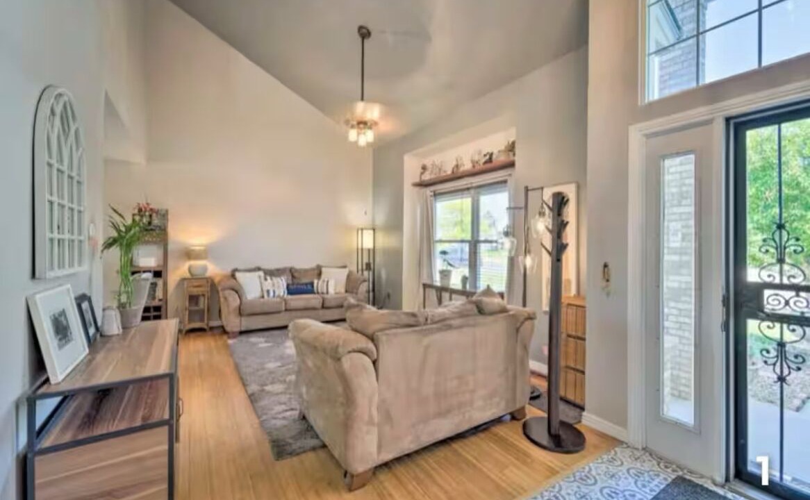 Photo of Livingroom in South Westminster