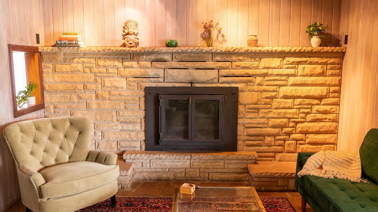 Photo of Livingroom in Aztec