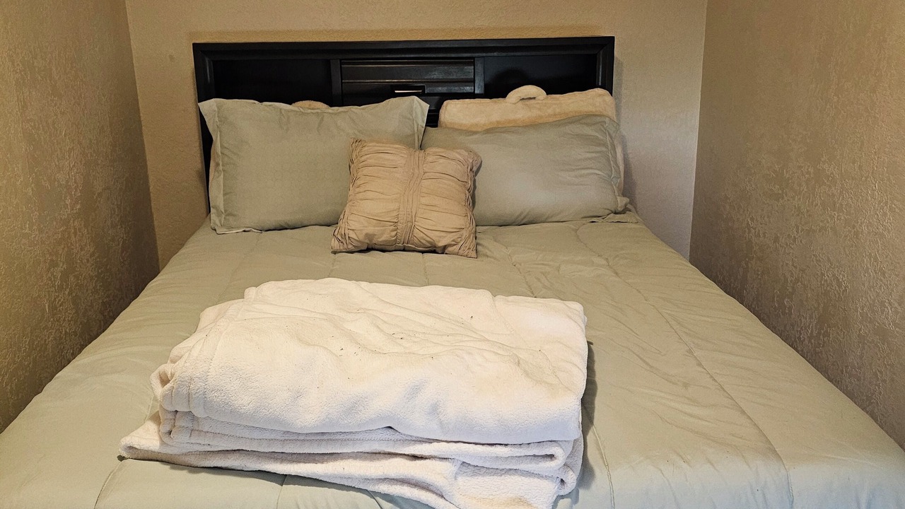 Photo of Bedroom in Idaho Springs