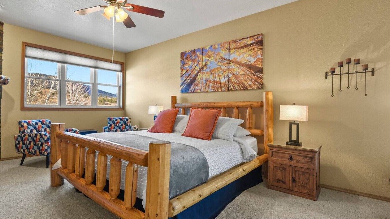 Photo of Livingroom in Monument