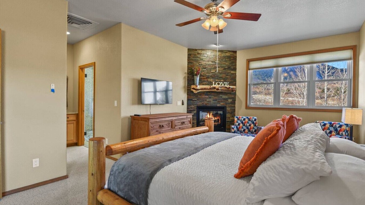 Photo of Livingroom in Monument