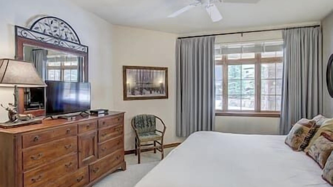 Photo of Bedroom in Beaver Creek