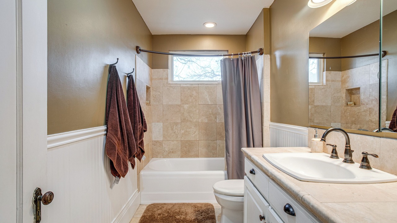 Photo of Bathroom in Englewood
