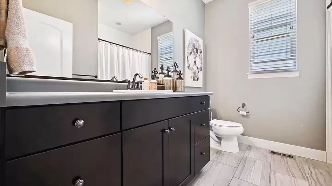 Photo of Bathroom in Sterling Hills