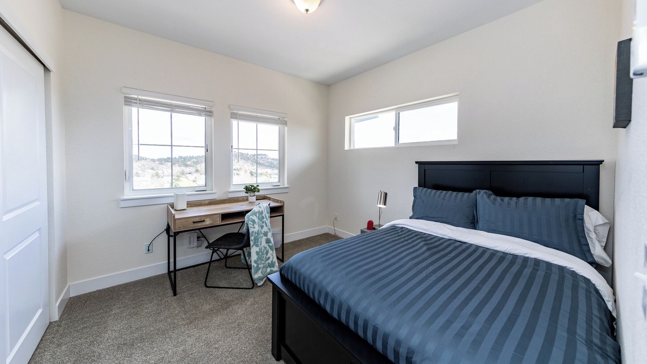 Photo of Bedroom in Mountain Shadows