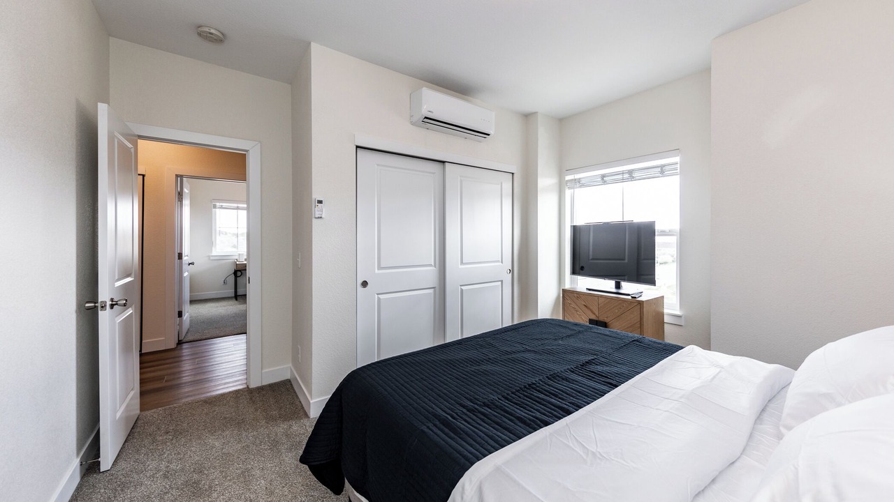 Photo of Bedroom in Mountain Shadows
