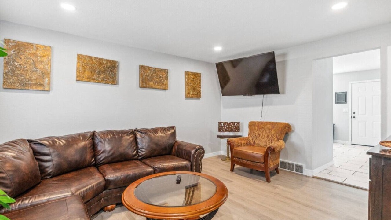 Photo of Livingroom in Berkley