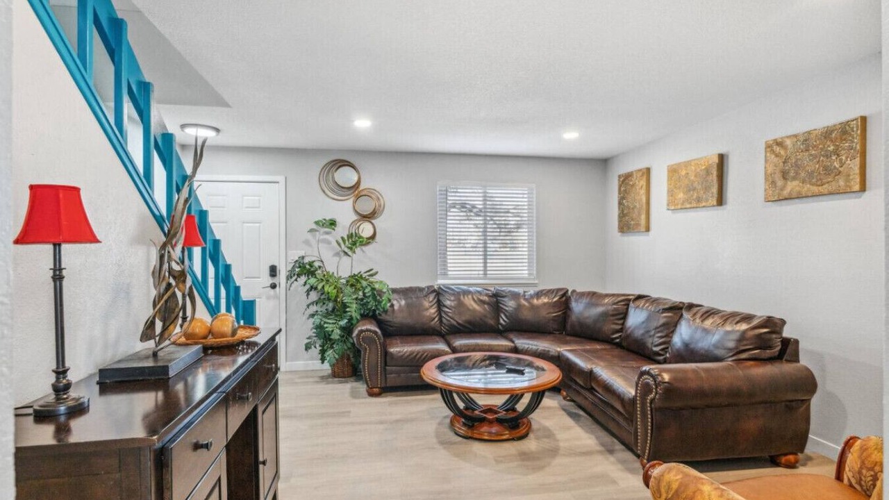 Photo of Livingroom in Berkley