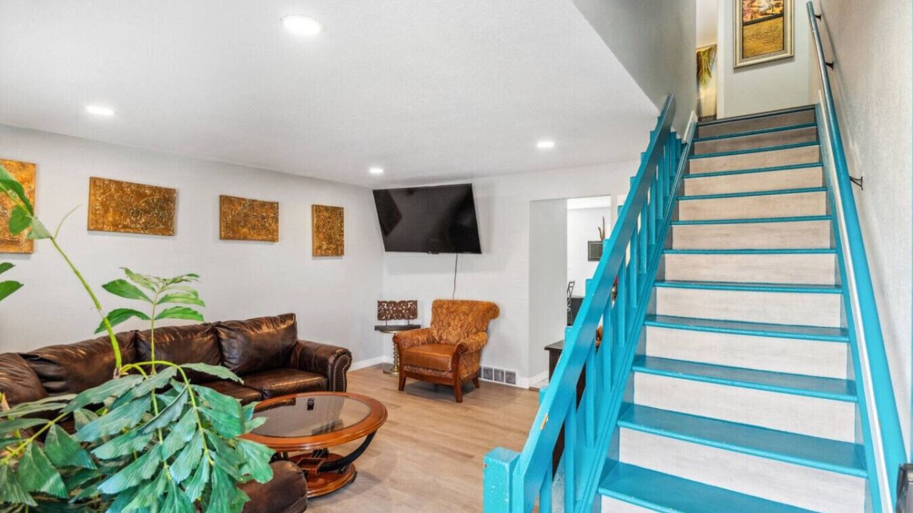 Photo of Livingroom in Berkley