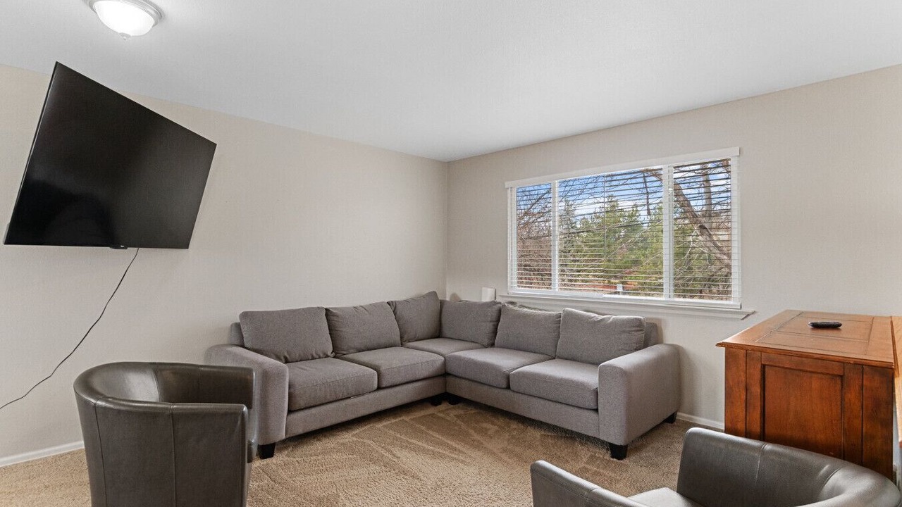 Photo of Livingroom in Allendale Area