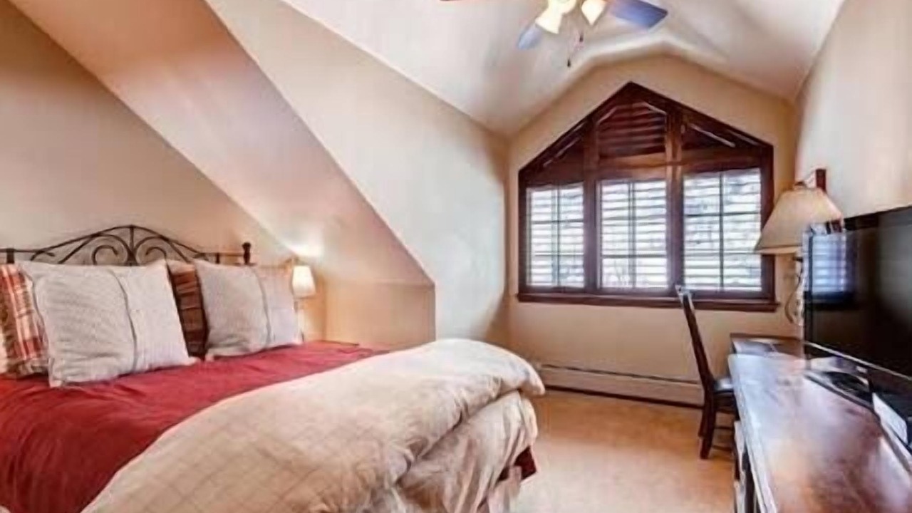 Photo of Bedroom in Beaver Creek