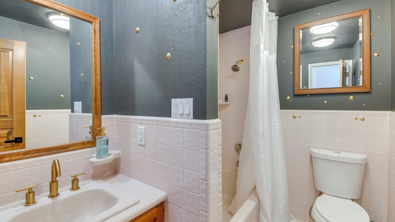 Photo of Bathroom in Craig