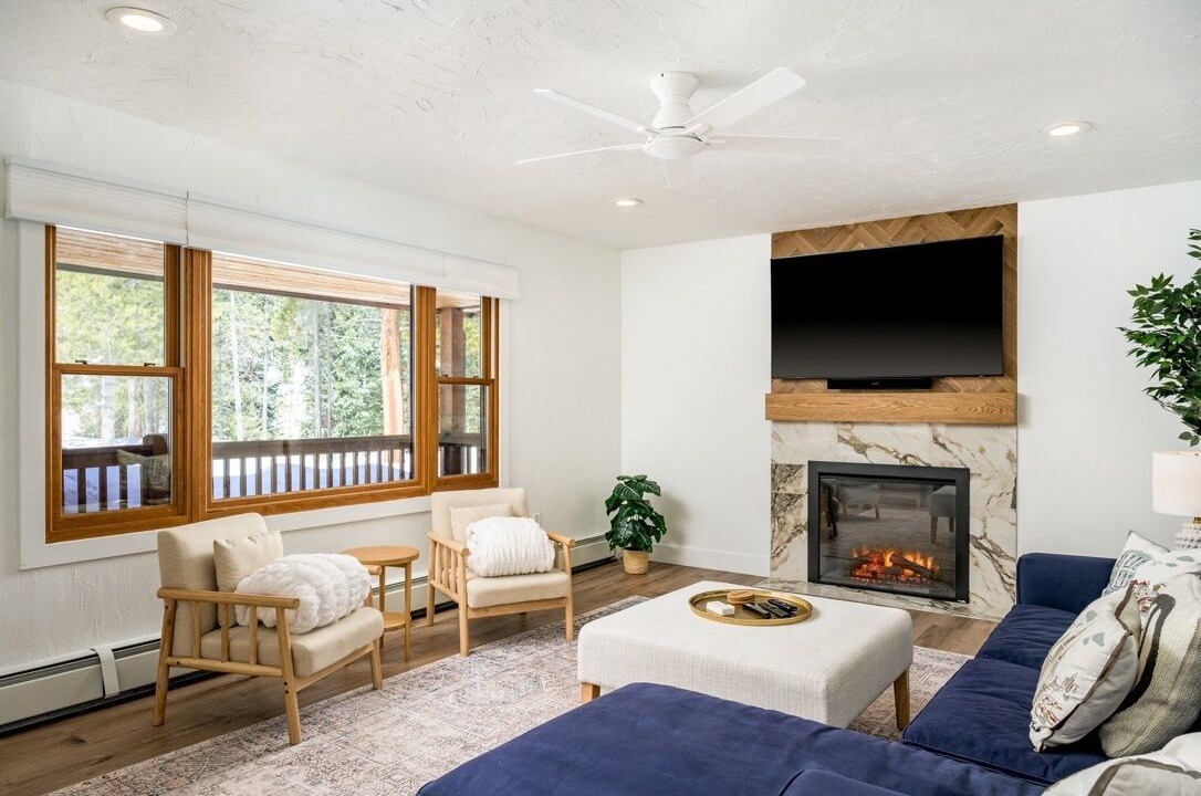 Photo of Livingroom in Westridge