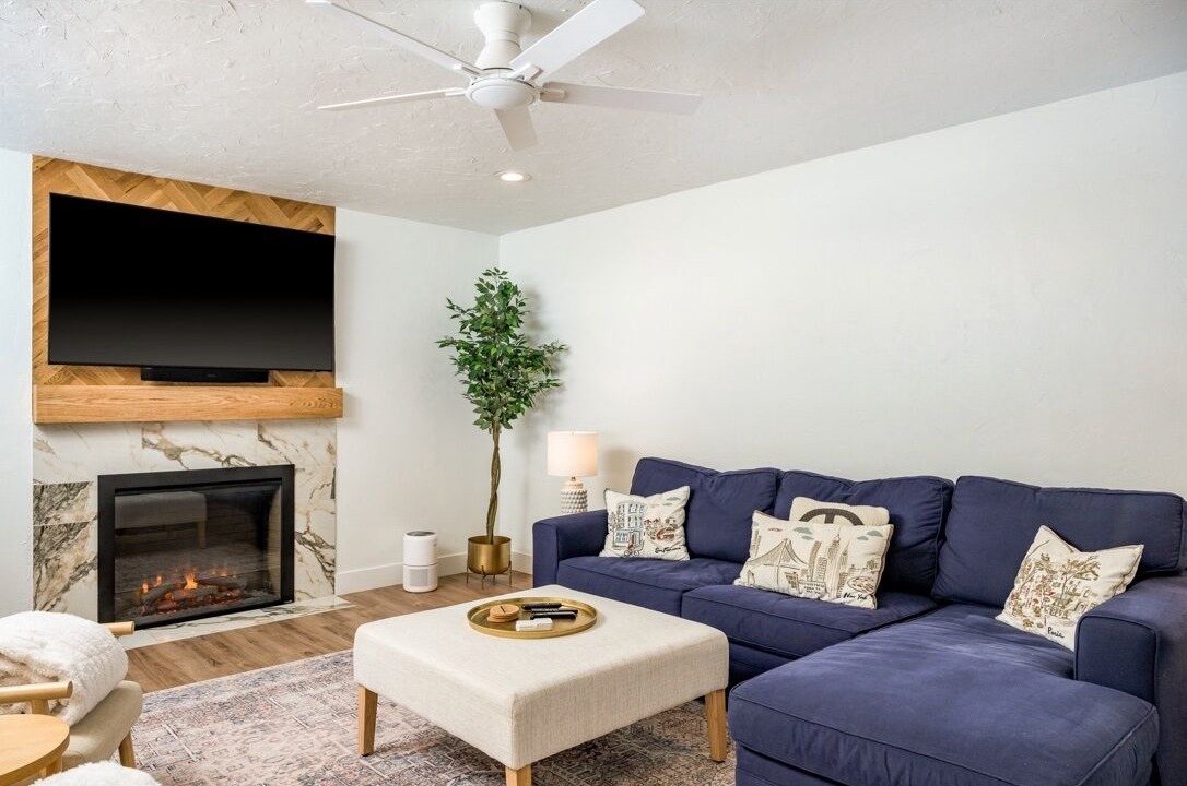 Photo of Livingroom in Westridge