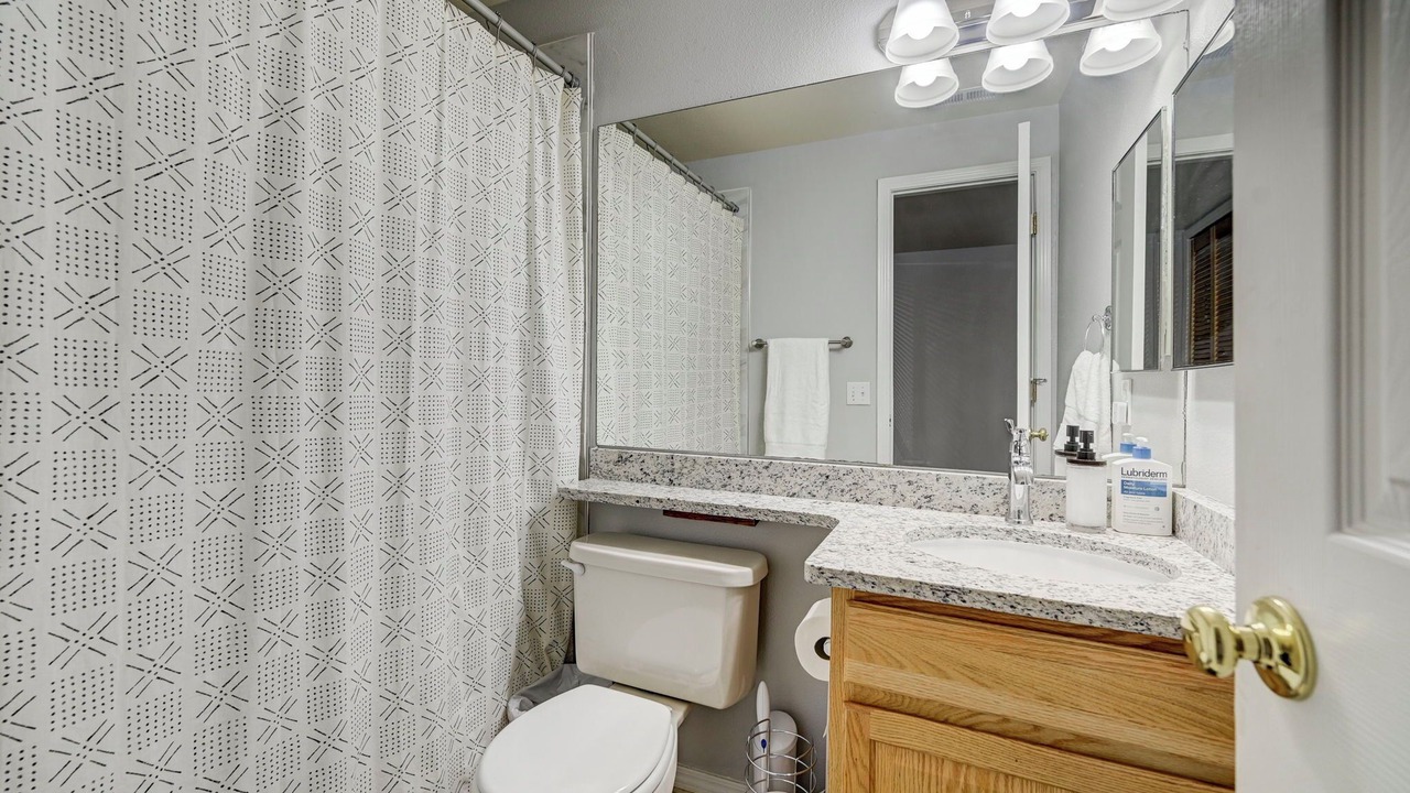 Photo of Bathroom in Security-Widefield