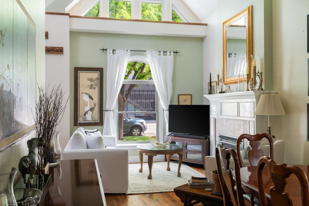 Photo of Livingroom in Highland