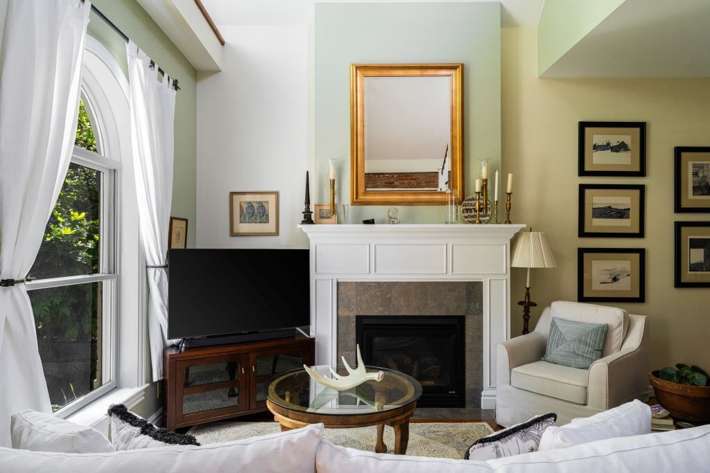 Photo of Livingroom in Highland