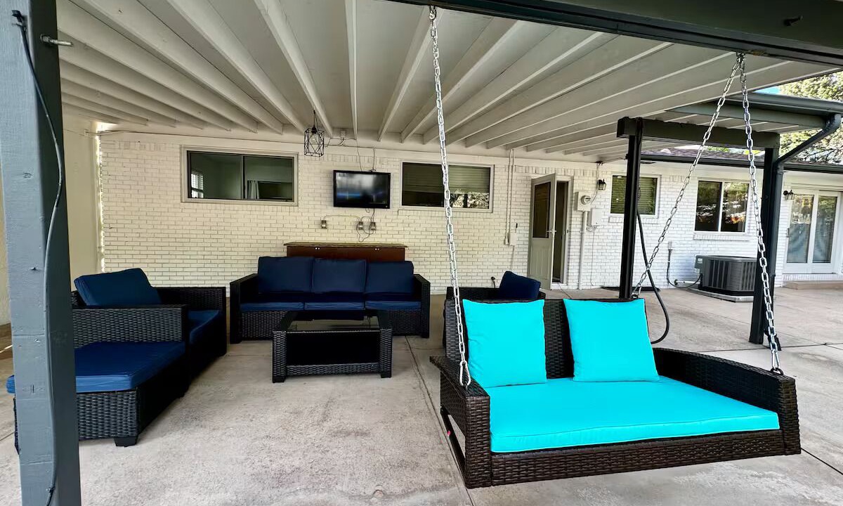 Photo of Patio Balcony in Rustic Hills