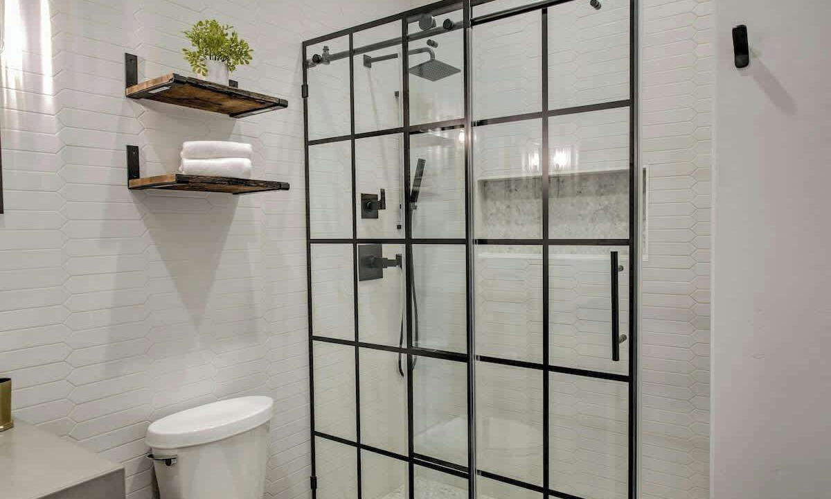 Photo of Bathroom in Warrior's Mark