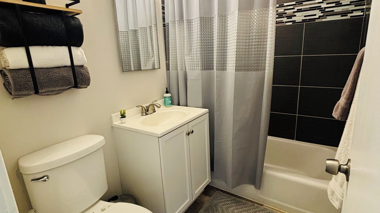 Photo of Bathroom in Delmar Parkway
