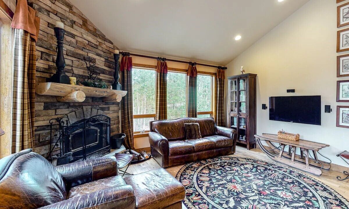 Photo of Livingroom in Fairplay