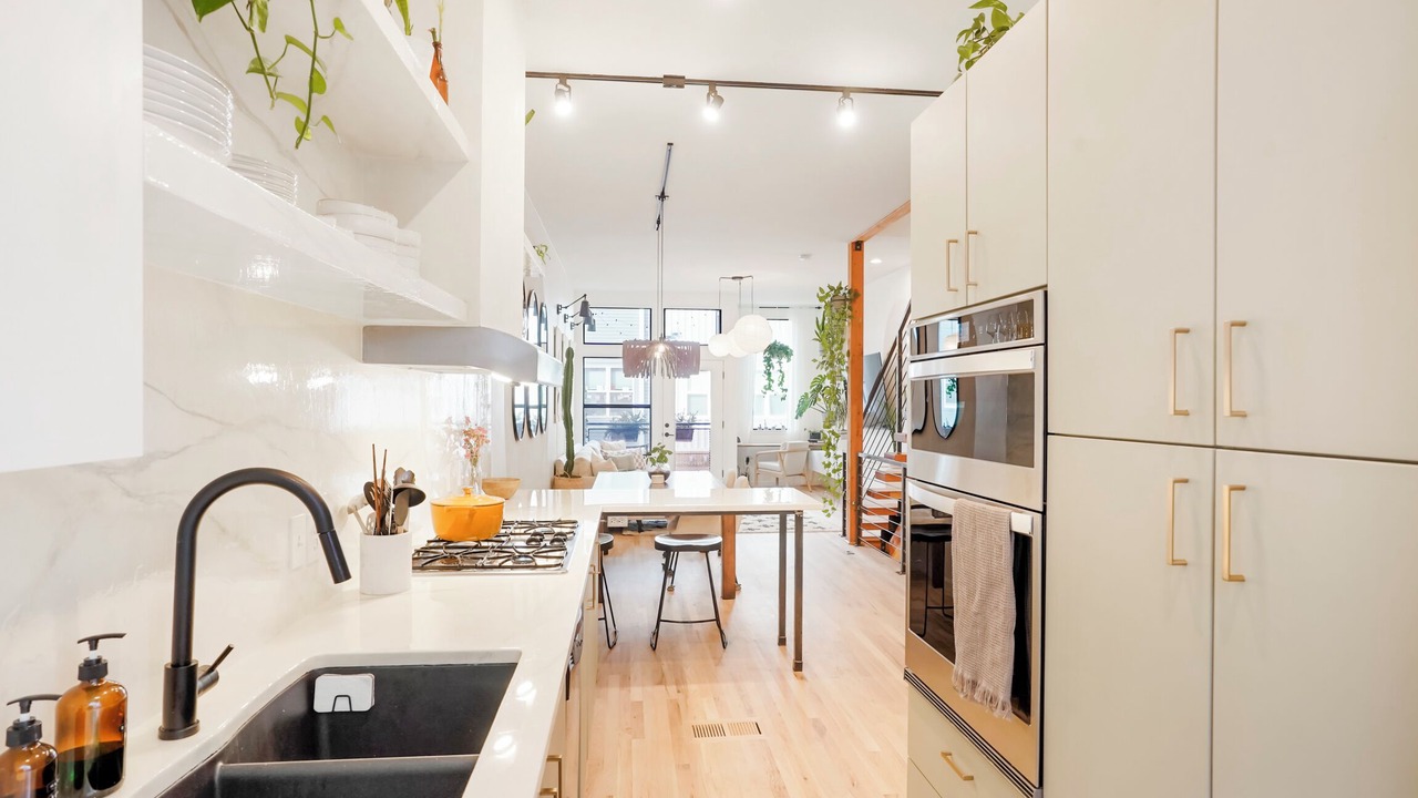 Photo of Kitchen in Five Points
