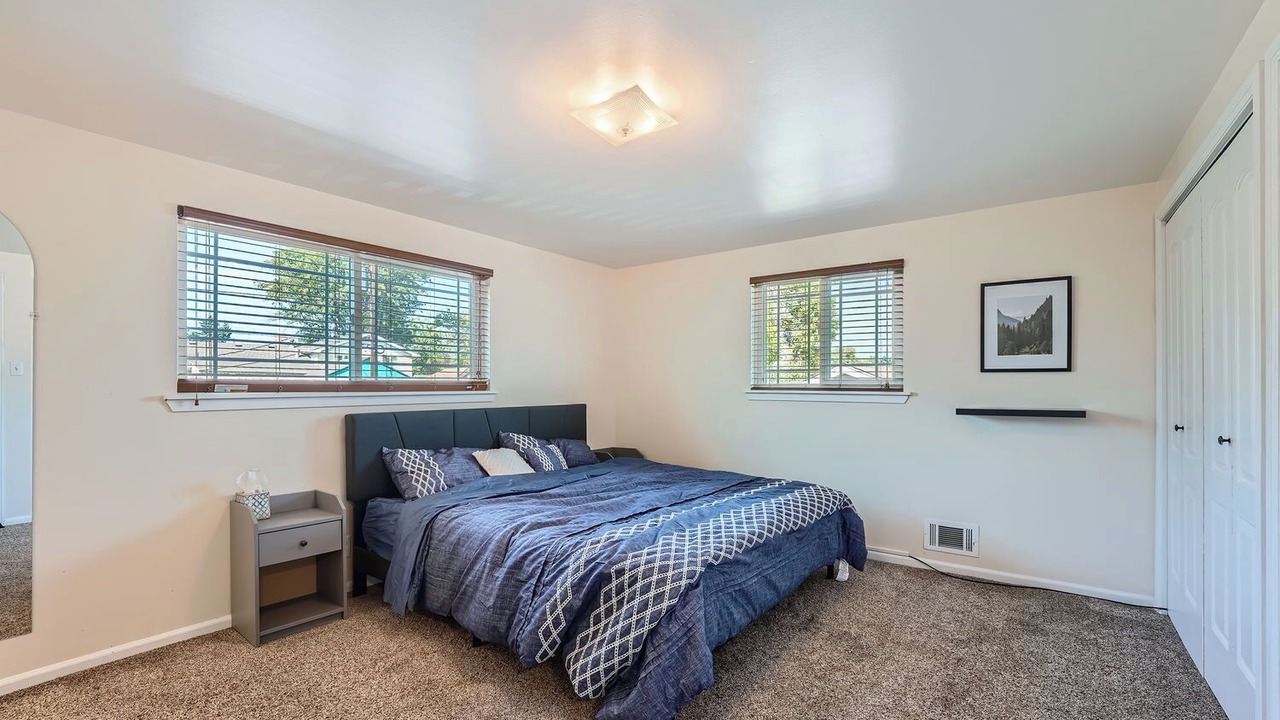 Photo of Bedroom in Northglenn