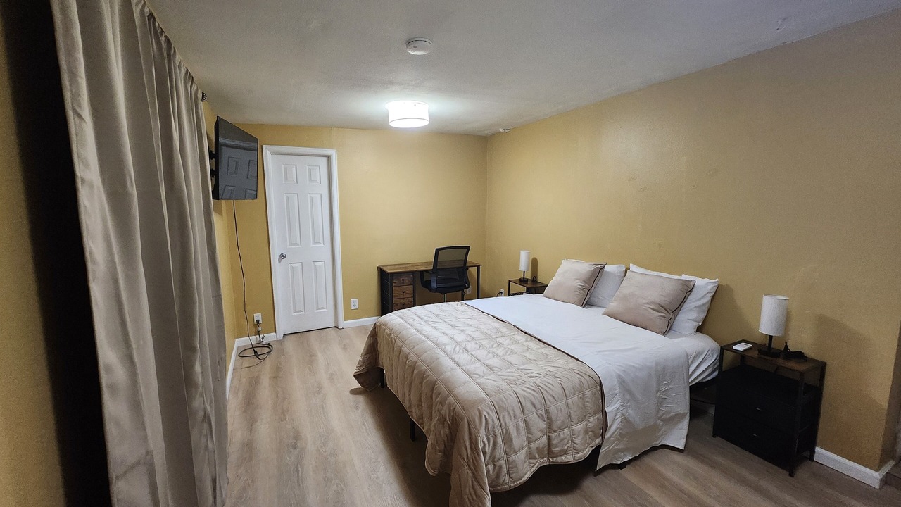 Photo of Bedroom in East Colfax