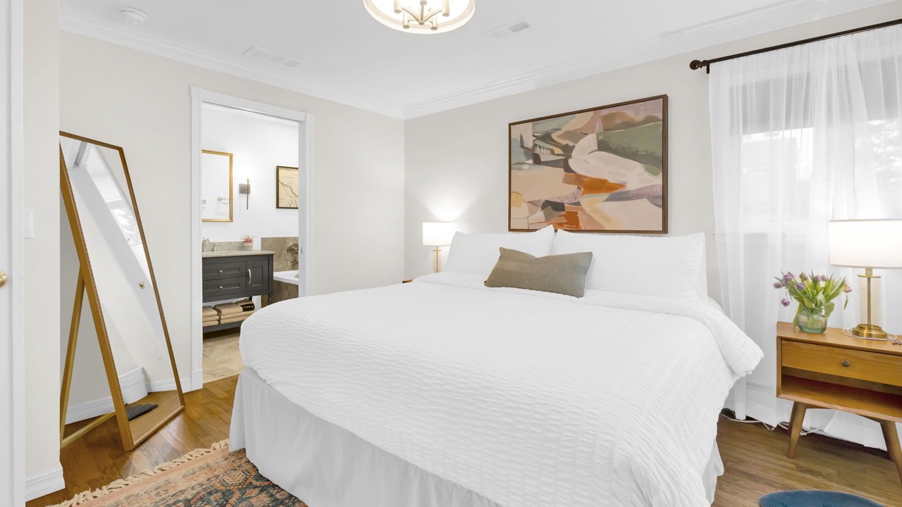 Photo of Bedroom in Interurban Park