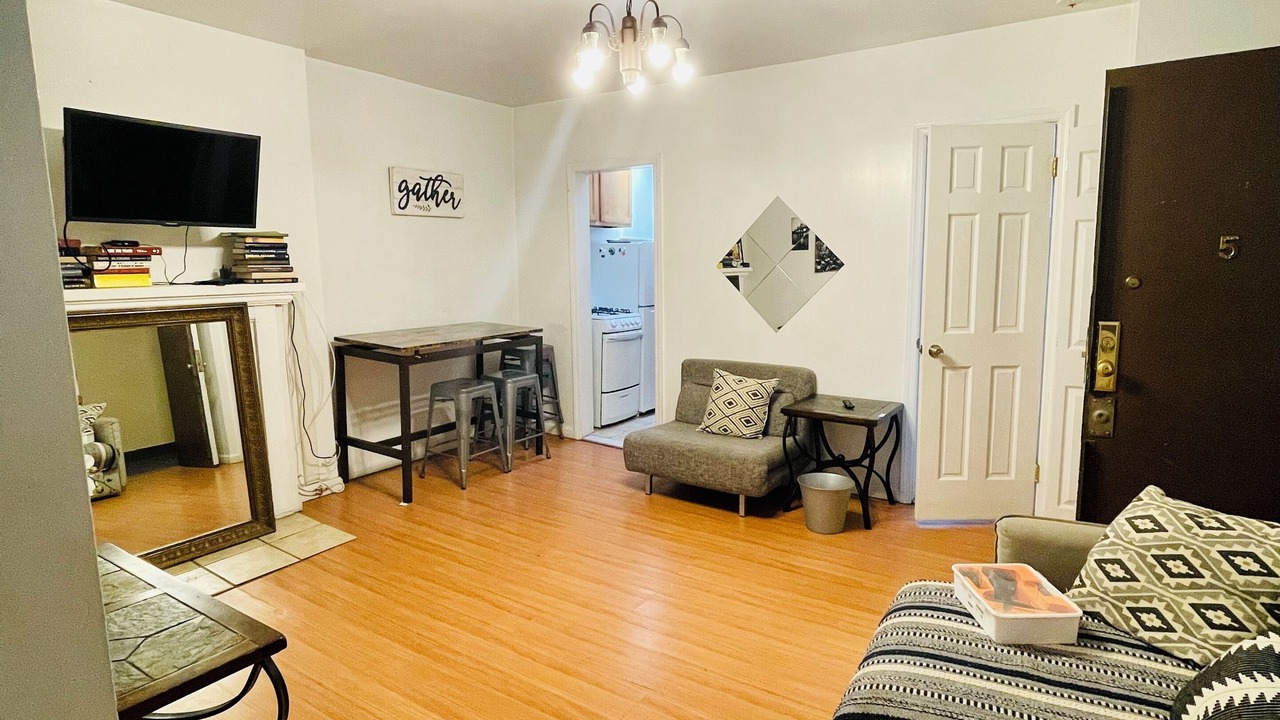 Photo of Livingroom in Koreatown