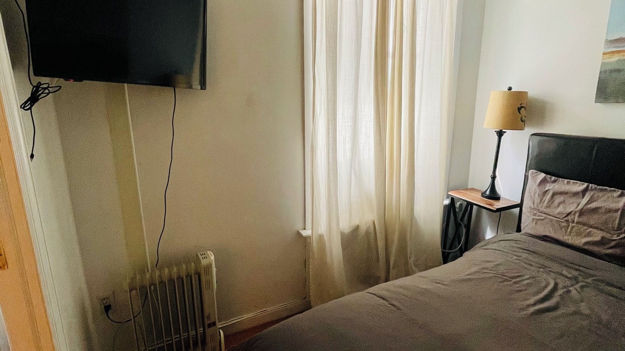 Photo of Bedroom in Koreatown