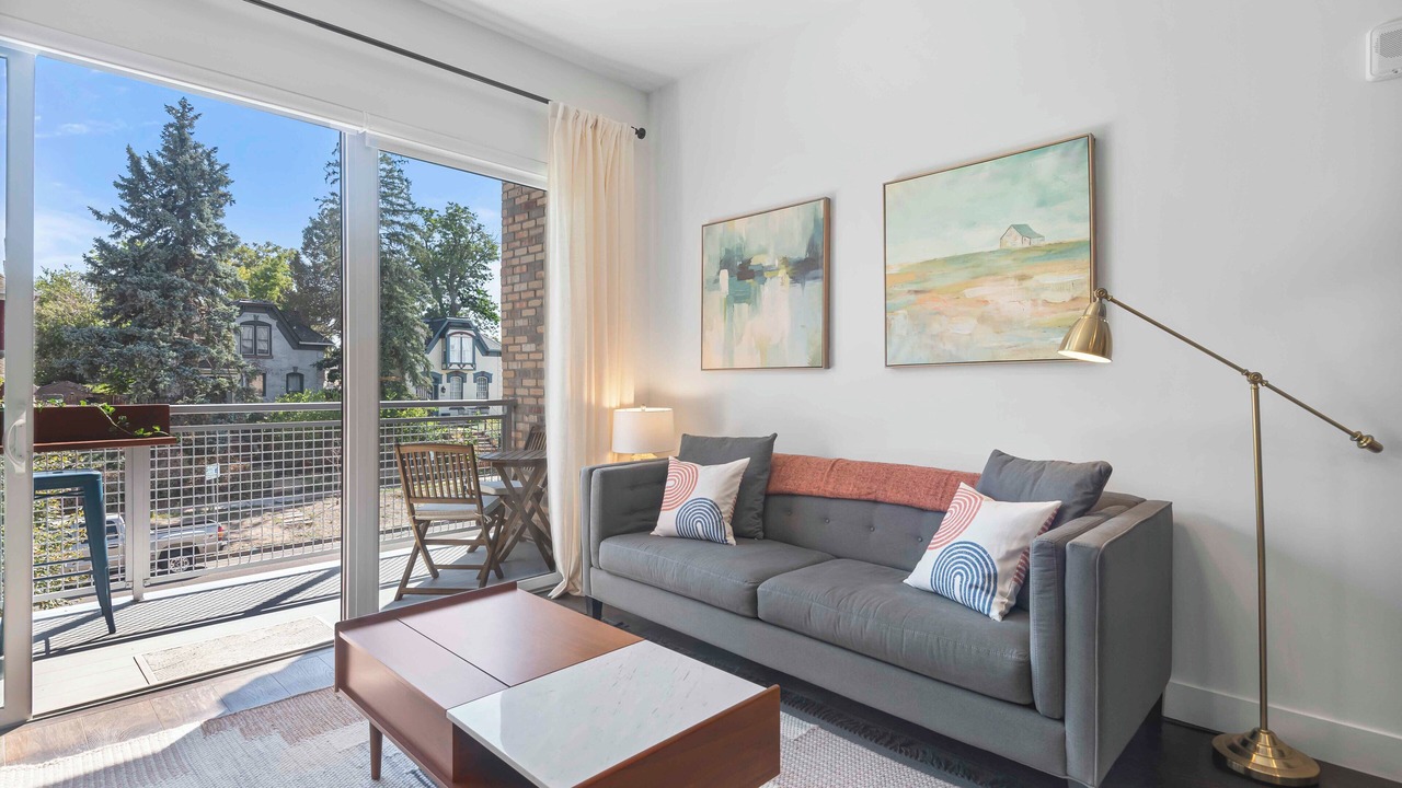 Photo of Livingroom in Five Points