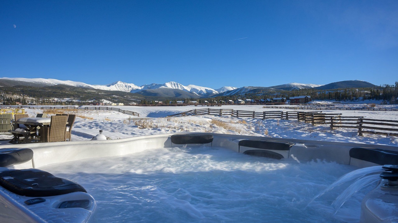 Photo of Outdoor in Fraser