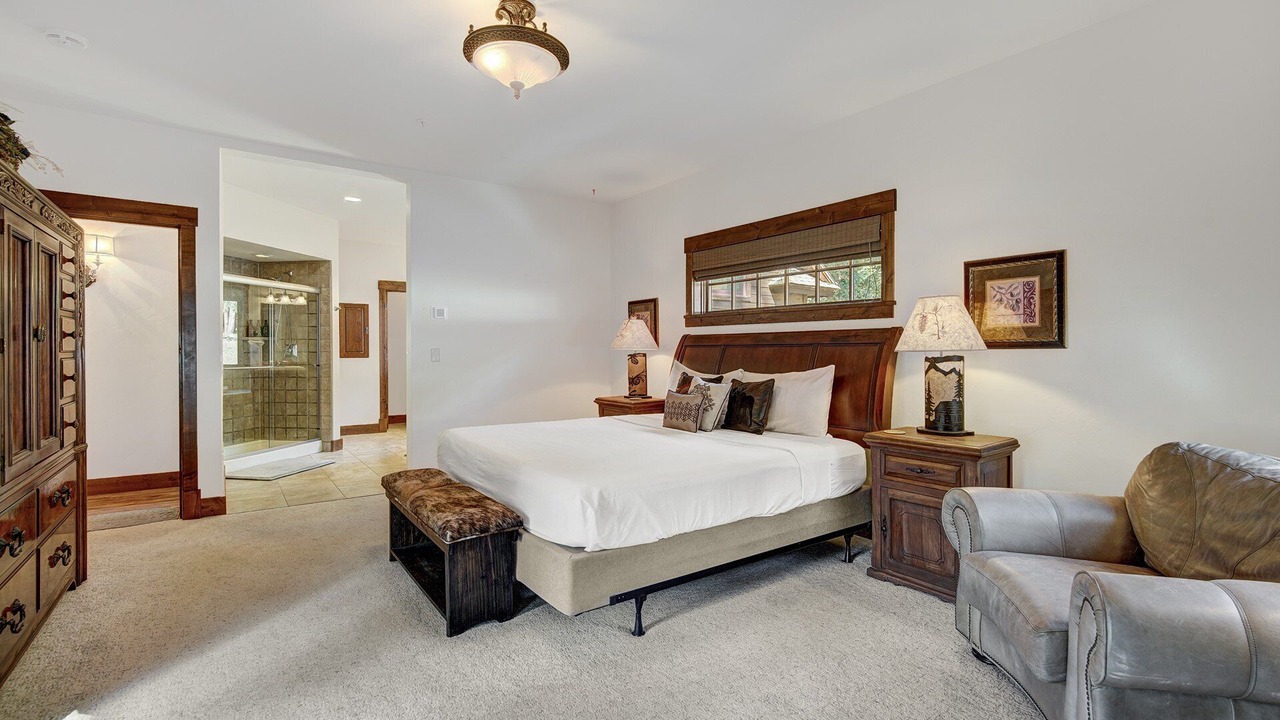 Photo of Bedroom in Blue River