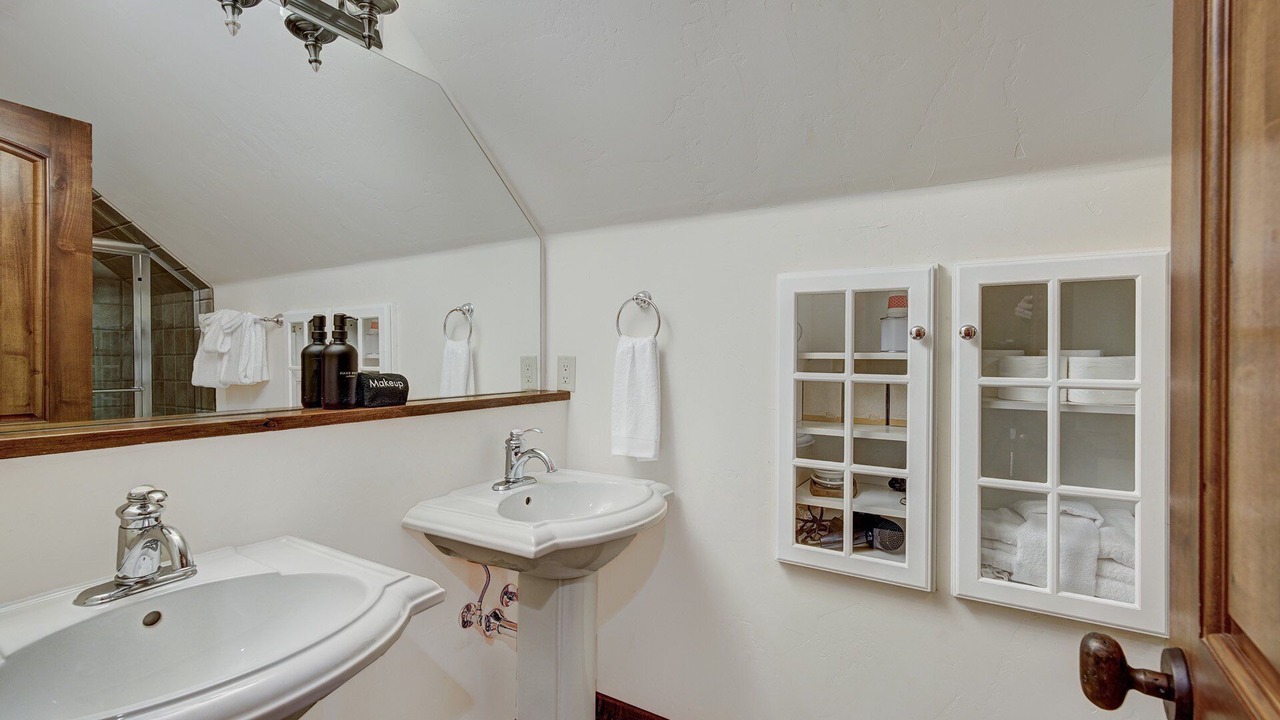 Photo of Bathroom in Blue River