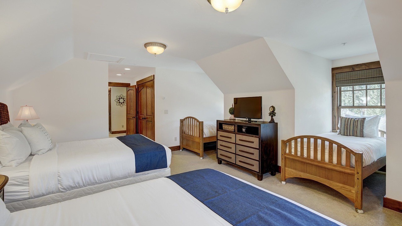 Photo of Bedroom in Blue River
