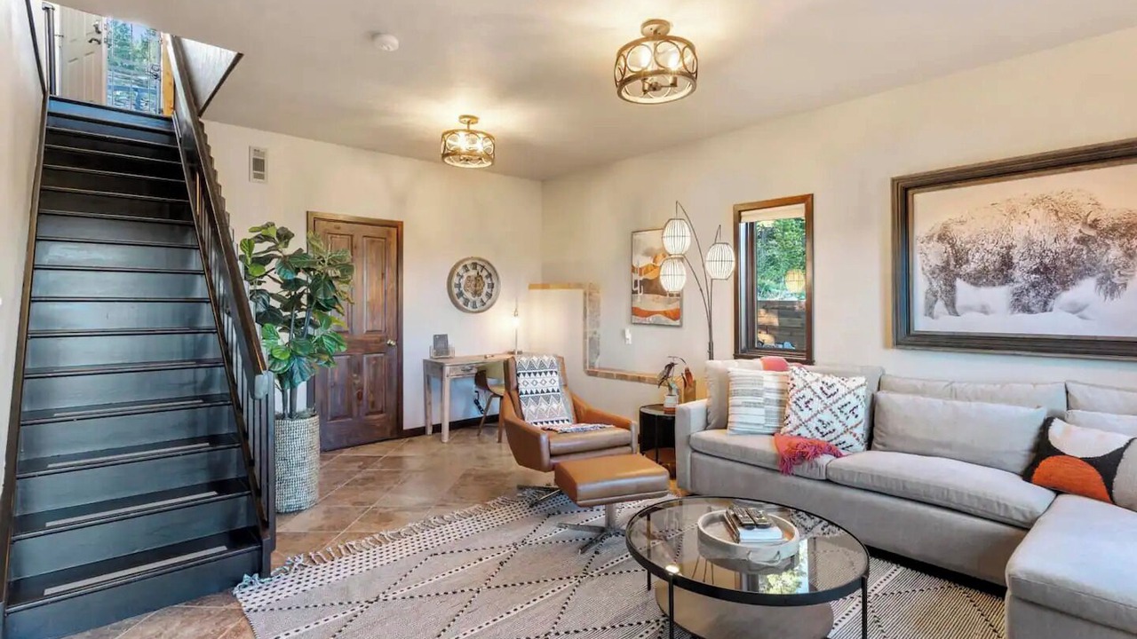 Photo of Livingroom in Saint Mary's